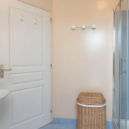 Des Pommiers - Sgy406 By Interhome Saint-Germain-sur-Ay